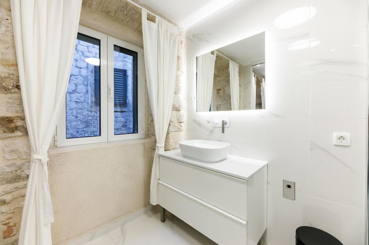 Palace Luxury Room Split Exterior photo